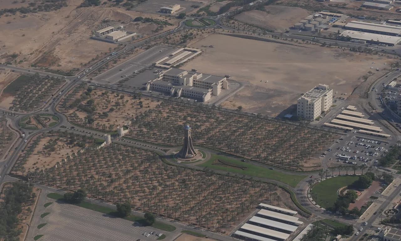 مسقط من الجو